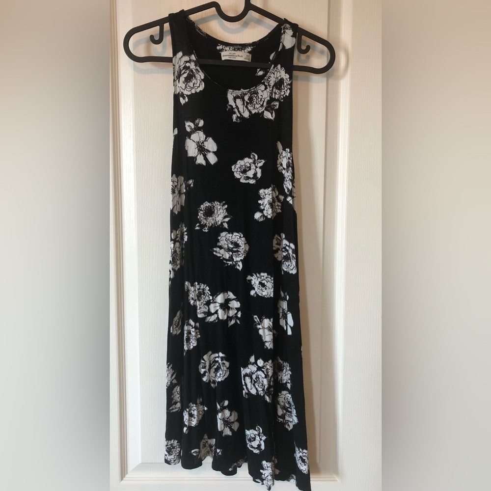 Abercrombie & Fitch Floral Swing Dress